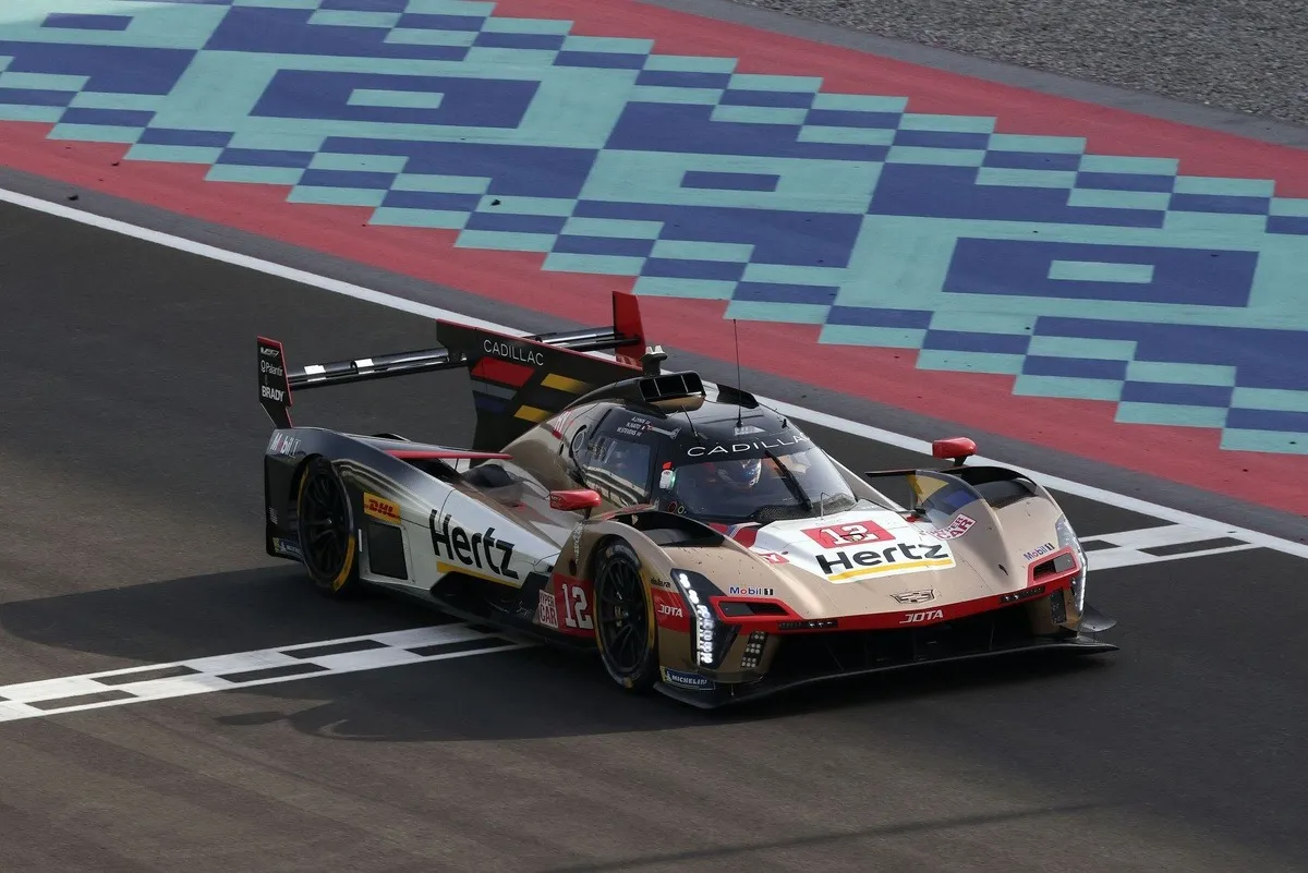 12 - Cadillac JOTA - Stevens / Nato / Lynn